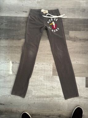 Hollister Gray HCO sweatpants size xs